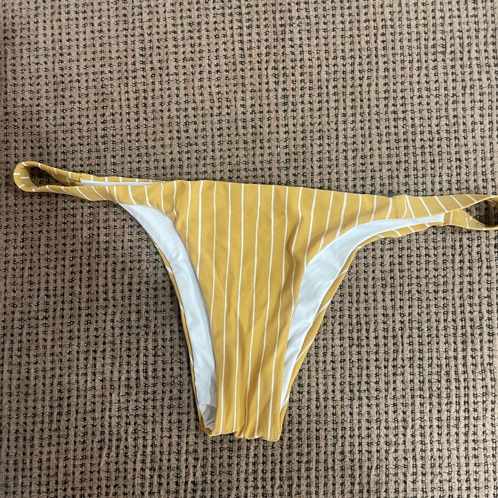 Bikini bottom